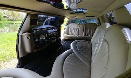 Lincoln-MKT image